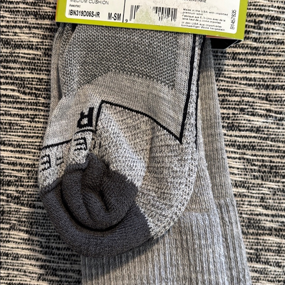 NWT Icebreaker Merino Wool Mens Small Anatomic Hiking Socks - Picture 4 of 4